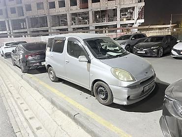 1: Toyota Funcargo: 2001 г., 1.3 л, Бензин — 2