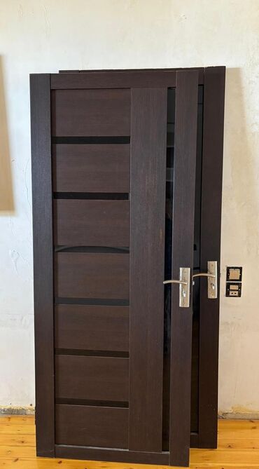 Digər mebel: Qapıların hər biri razılaşma yolu ilə ucuz qiymətə verərəm