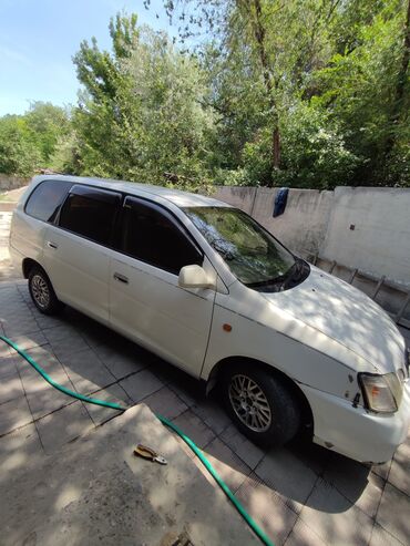 Toyota: Toyota Gaia: 2000 г., 2 л, Автомат, Бензин, Минивэн