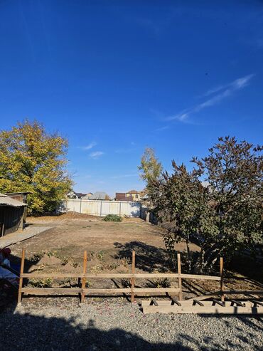 продаю дом рабочий гарадок: 10 соток, Курулуш