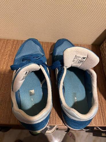 ket ayaqqabı: New Balance original — 1