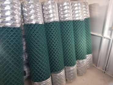 Железобетонные столбы для заборов: Столбы для сетки Рабица, Гиттера, Шарнирной, Габионой. Окрашены, с — 17