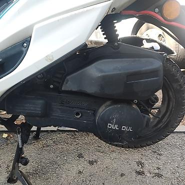 Скутер DUL DUL, 4‑тактный, вариатор - Двигатель: 4-stroke бензиновый
