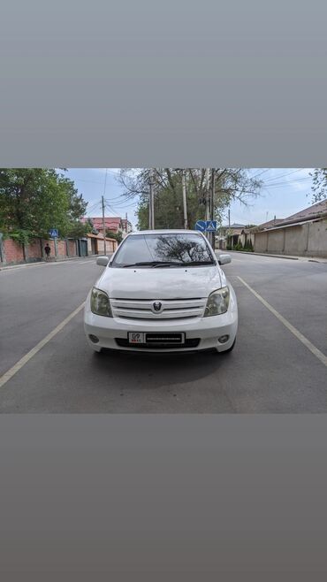 toyota sienna 2010: Toyota ist: 2003 г., 1.5 л, Автомат, Бензин, Хэтчбэк