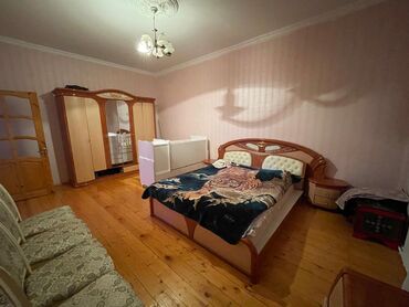 Günlük kirayə mənzillər: 3 otaqlı — 3