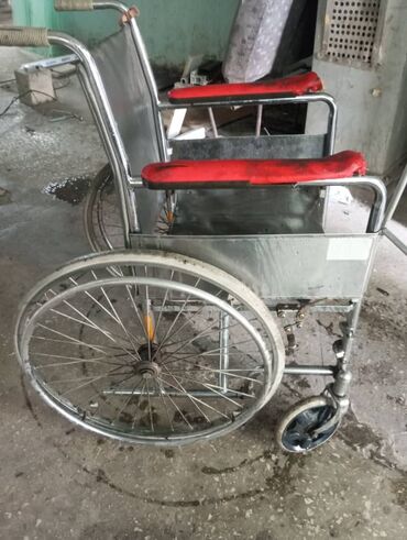Инвалидные коляски: Инвалидная коляска и ходунок, адрес Токмок