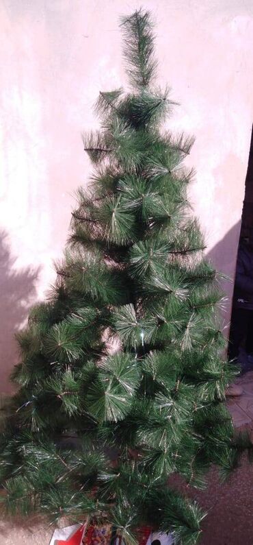 yeni il agaci satilir: Şam ağacı Qarlı, 120 sm, İşlənmiş