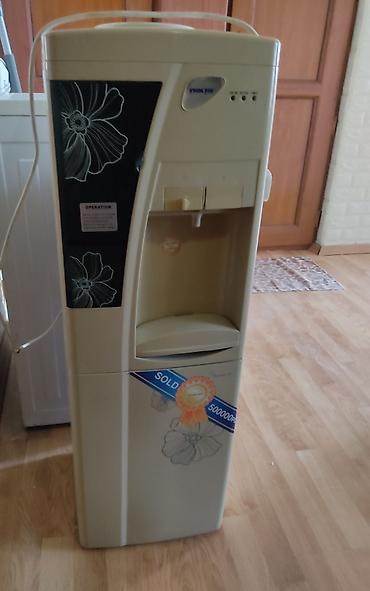 şu: Dispenser Nikai, Döşəməüstü, Su isitmə ilə, İşlənmiş — 1