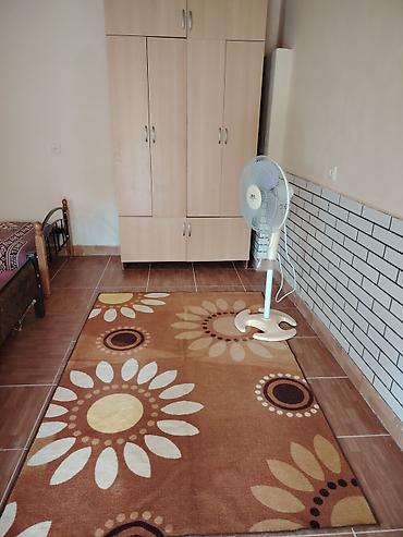 4 otaqlı ev certyojları: İcarəyə verilən otaq - Rahat və işıqlı otaq, böyük pəncərə və — 1