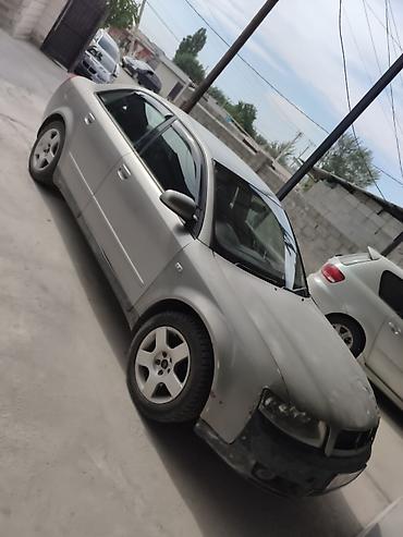 Транспорт: Audi A4: 2002 г., 2 л, Механика, Бензин, Седан — 5