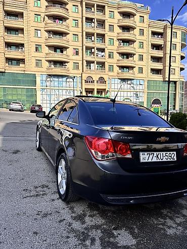 audi a8: Chevrolet Cruze: 1.4 l | 2012 il 270000 km Sedan — 8