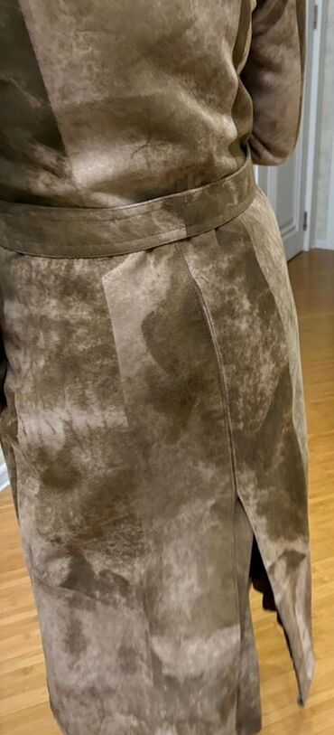 Plaşlar: Qadın üçün süet trençkot - Material: yumşaq süet (nubuk effektli) — 5