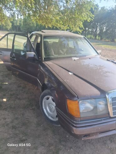 купить мерседес спринтер в европе: Mercedes-Benz W124: 1992 г., 2.3 л, Механика, Бензин, Седан