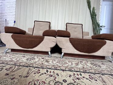диван мебел: Түсү - Саргыч боз, Колдонулган