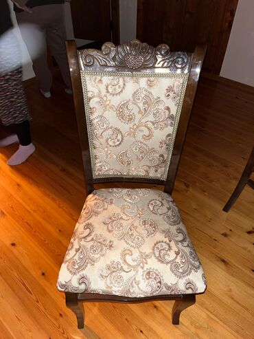 Beşiklər: Oğlan və qız üçün, Dördbucaq, Beşik, Dəstsiz, Matras ilə, Yellənmə mexanizmsiz — 9