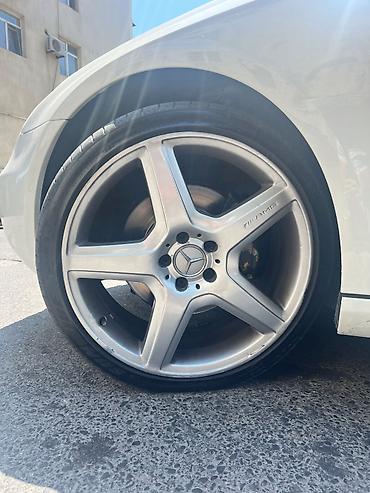 amg disk type 1 per page 40: İşlənmiş Disk təkər AMG R 20, 5 Boltlu — 3