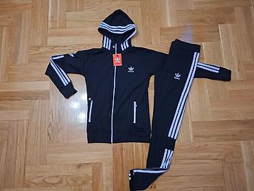 Gornji i donji deo: Ženske trenerke
S M l xl 2xl
3799 din — 3