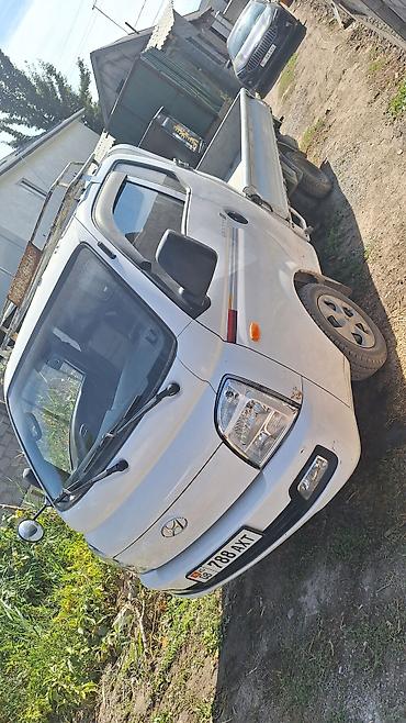 японские грузовики до 1 тонны: Hyundai Porter (Kia Bongo/Porter семейство) — компактный бортовой — 3