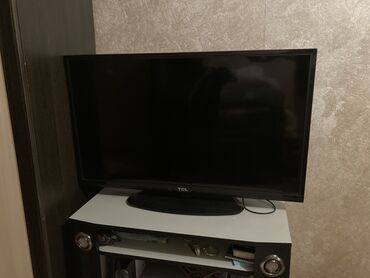 tcl 43d3000: Продается телевизор в отличном состоянии Диагональ 1м либо 400дюмов