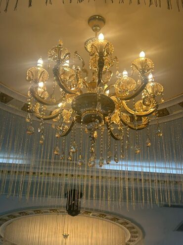 metbex ucun cilciraqlar: Çılçıraq, 10 və daha çox lampa