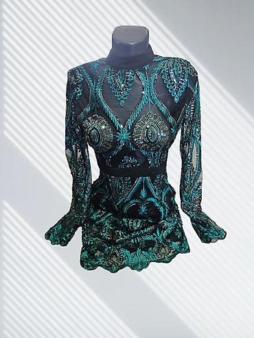 Elegantna mini haljina sa vezom i perlama – Boohoo Haljina je nova sa