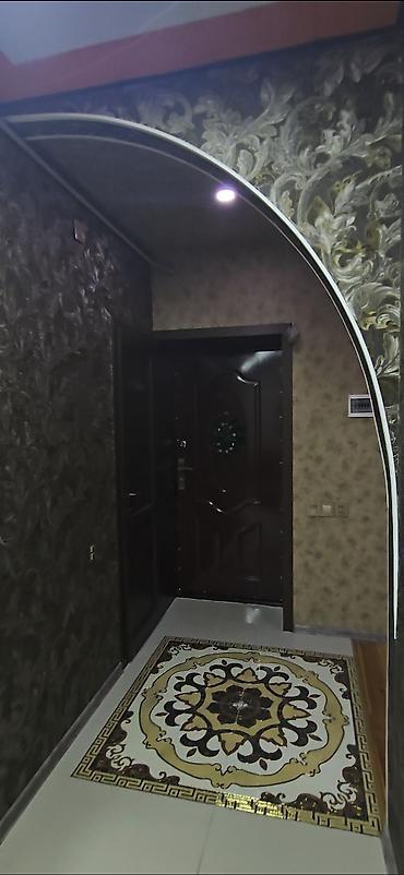 Mətbəx mebeli: Mətbəx mebeli dəsti - Dizayn: Parlaq qara alt modullar və narıncı üst — 1