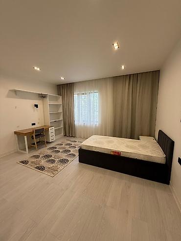 Долгосрочная аренда домов: 260 м², 6 комнат — 12