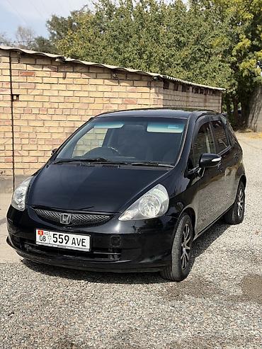 Honda Fit: 2005 г., 1.3 л, Автомат, Бензин, Хэтчбэк