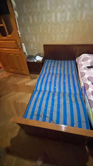 Yataq otağı dəstləri: Germaniya mebeli 2 carpayi 2 tumba + 2 dolab.+ 1 termo.Qiymet 400 azn -da lalafo.az — 8 Yataq otağı dəstləri: Germaniya mebeli 2 carpayi 2 tumba + 2 dolab.+ 1 termo.Qiymet 400 azn — 8