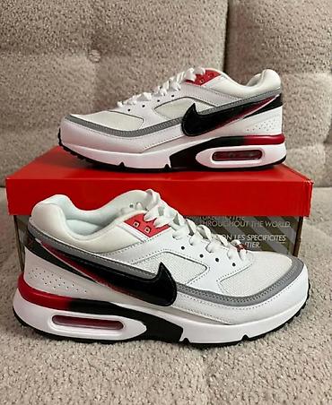 Nike Air Max A klasa
41 do 46 na lalafo.rs Nike Air Max A klasa
41 do 46