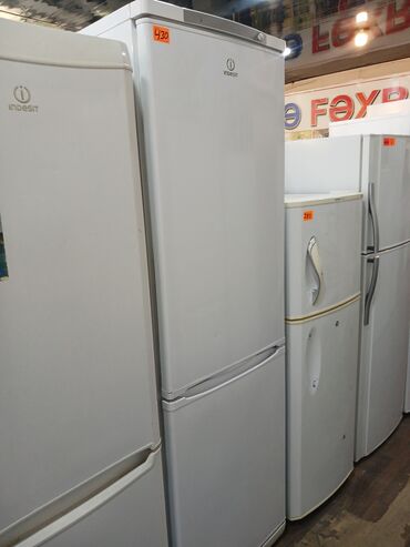 Soyuducular: 2 qapılı Indesit Soyuducu Satılır, rəng - Ağ