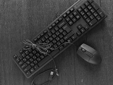 клавиатура и мышка: Клавиатура с мышкой A4 Tech в идеальном состоянии! Пользовались
