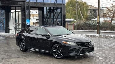 машина kg бишкек тойота: Toyota Camry: 2018 г., 2.5 л, Автомат, Бензин, Седан