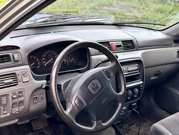 стол на срв: Honda CR-V: 1998 г., 2 л, Автомат, Бензин, Универсал