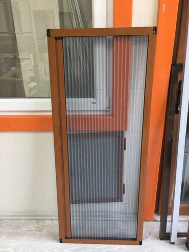 pencere altliqlari: Plastik sürgülü tor qapı 1 eded--120 man surgulu qapi 1 eded - 70