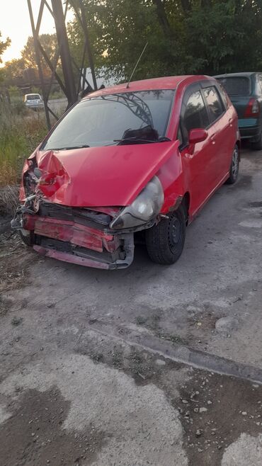 автомобиль фит: Honda Fit: 2001 г., 1.3 л, Автоматтык, Бензин