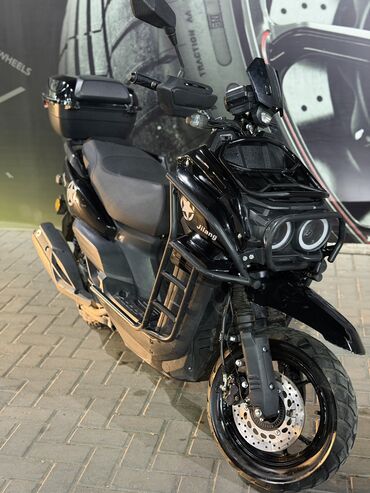 скутер не рабочий: Тип скутера 150 куб. см, Бензин