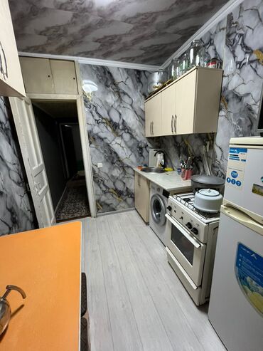 Угловые диваны: Продается или Обменивается 2-комнатная квартира в Бишкеке — 10