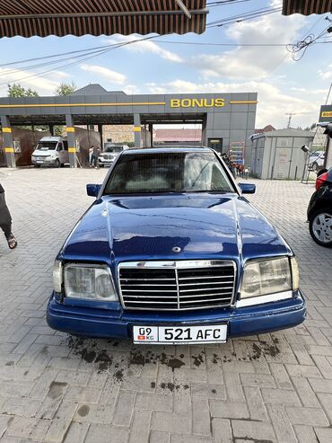 купить фронтальный погрузчик бу: Mercedes-Benz W124: 1994 г., 2.2 л, Автомат, Бензин, Седан
