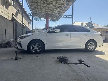 kia topic: Комплект оригинальных литых дисков KIA (4 шт.) - Диаметр — 2