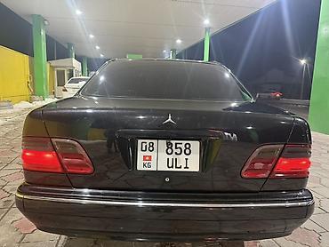 Mercedes-Benz: Mercedes-Benz E-Class: 2001 г., 3.2 л, Автомат, Бензин, Седан — 17