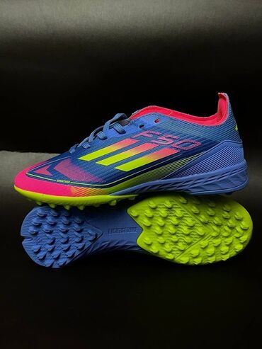 оригинальные бутсы: Футбольные бутсы/сороконожки adidas F50 (turf) - Назначение: игра на