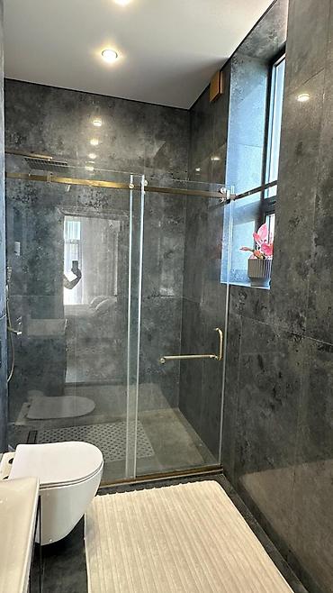 Продажа коттеджей и домов: 5 комнат, 412 м², 4 соток, Бишкек, ул. Ахунбаева / Малдыбаева — 14