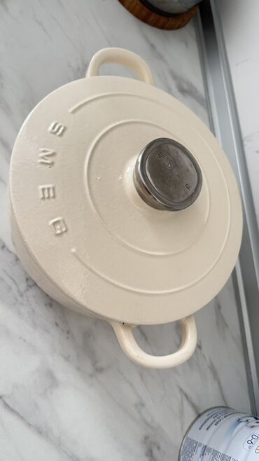 детскую кроватку кроватка к: Чугунная кастрюля SMEG с крышкой - Материал: тяжелый чугун с