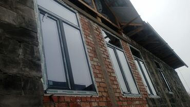 плёнка для утепления окон: Пластиковое окно со стеклопакетом, предназначенное для установки в