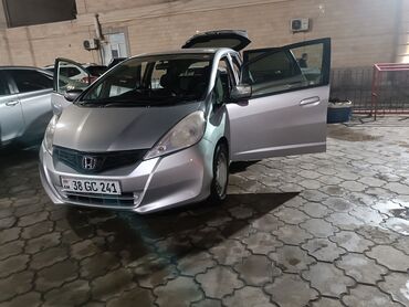 солдатик хонда фит: Honda Fit: 2010 г., 1.3 л, Вариатор, Гибрид, Хетчбек