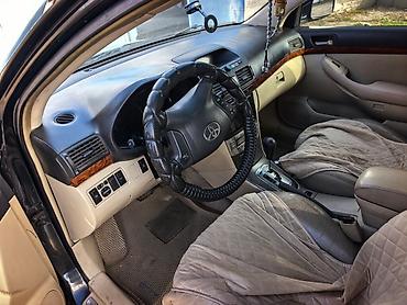 авто духи: Toyota Avensis: 2003 г., Седан — 2