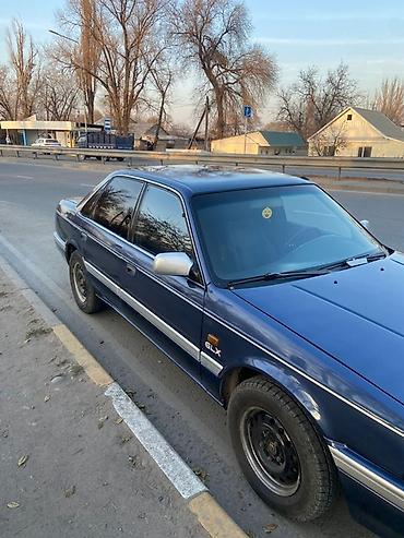 Mazda: Mazda 626: 1987 г., 2 л, Механика, Бензин, Седан — 3