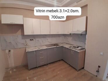 kuxna mebeli işlənmiş: ◼️ Mətbəx mebeli.(Vitrin mebelidi). Ölçüsü 3.1×2.0 sm. metr.Ustunde