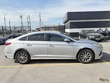 аренда авто приус: Hyundai Sonata, серебристый седан Сдается в аренду под такси 18+ — 2